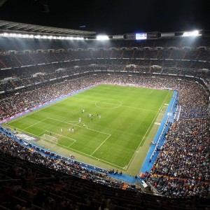 -骑士与主场周边商户合作推出“城市篮球嘉年华”，骑士主场球馆